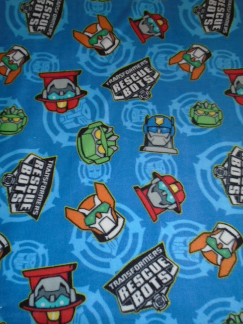Brand New Cute /& Colorful Cartoon Transformers Robot Rescue Double Sided Hand Tied Fleece Rag Blanket