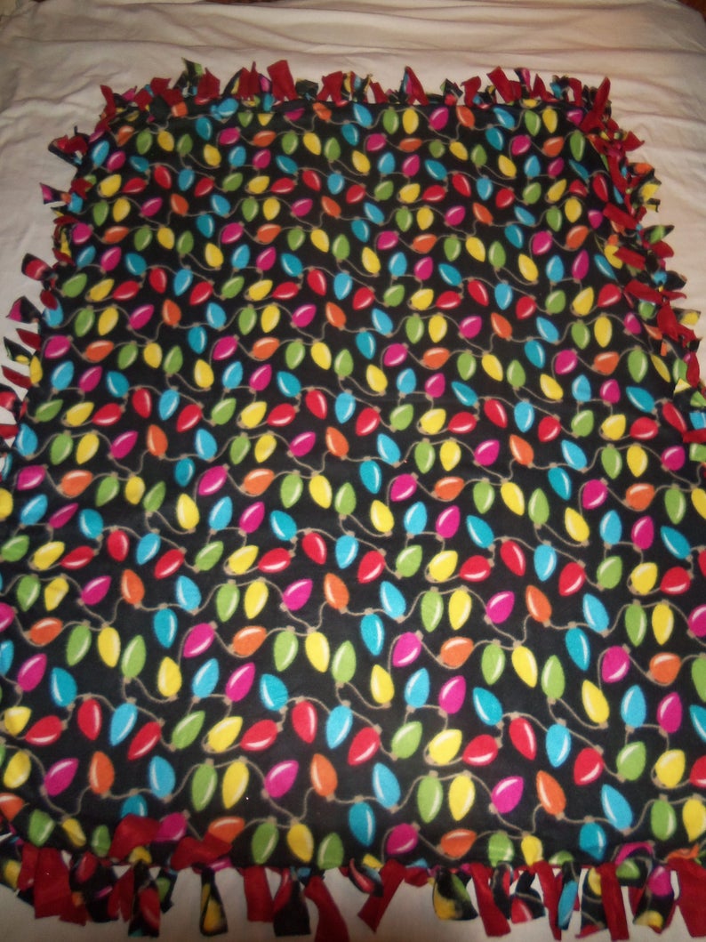 Brand New Fantastic Brightly Multi  Colored Strand/'s of  Christmas Lights  Double Sided Hand Tied Fleece Rag Blanket