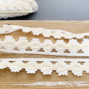 bordure vintage, bordure, bordure en blanc crème, bordure décorative, travaux de couture, tresse, pour la couture, artisanat, matériel de journal indésirable, artisanat