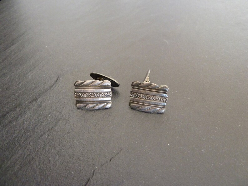 Real 60s 70s years cufflinks vintage made of metal; time-typical design pattern