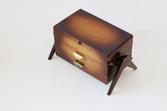 Vintage Nähkasten, Schneider-Nähkästchen, Tisch-Nähkasten aus Holz, swing  box, Schmucktruhe, Geschenk | Nähkästchen