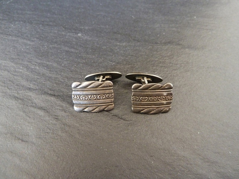 Real 60s 70s years cufflinks vintage made of metal; time-typical design pattern