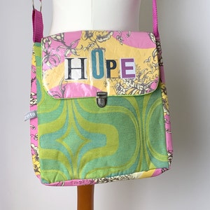 Umhängetasche, kleine Tasche zum Umhängen, Schultertasche, handgefertigt, Kleine Crossbody Bag, Stofftasche,  für Sie,
