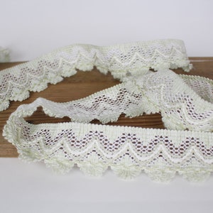 Bordure des années 70, bordure, bordure en blanc crème et vert pastel, bordure décorative, travaux de couture, galon, pour couture, projets DIY