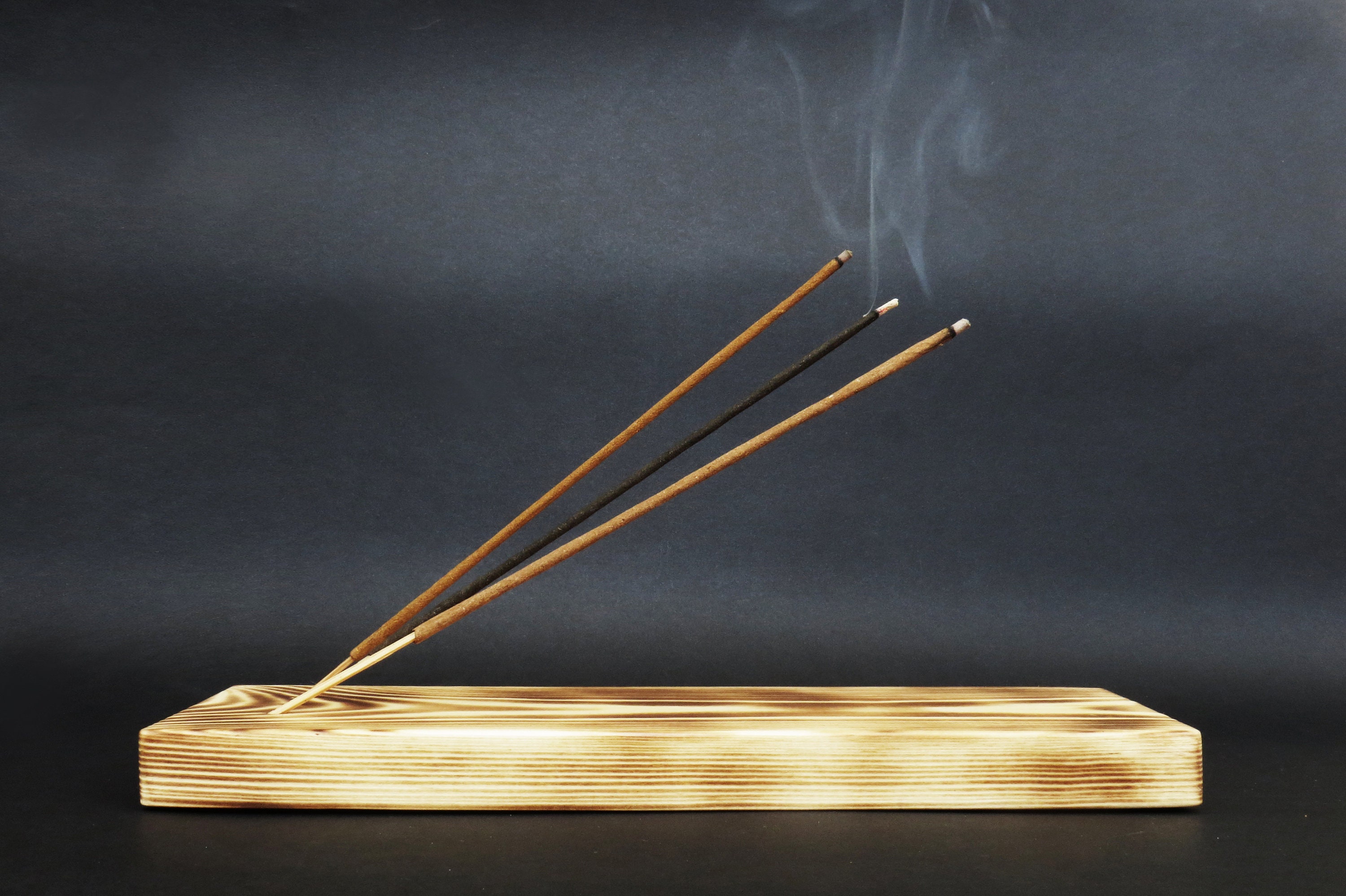 Porte-Bâtons d'encens/Brûleur en Bois Naturel Rayures Naturelles 3