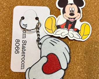 Disney Mickey Mouse Heart-sleutelhanger, individueel verpakt met gepersonaliseerd label en sticker (Disney Pixie Dusting, Visverlenging)