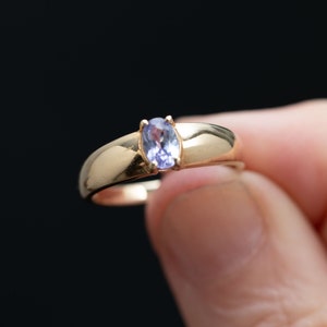 Vintage 10K Gold Dome Ring with Oval Iolite Solitaire - Size 6.75