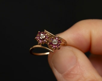 10k Yellow Gold Toi et Moi Ruby and Diamond Cluster Bypass Ring - Size 6