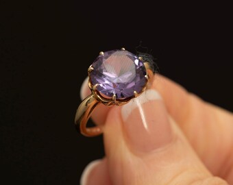 Vintage 10k Gold Lavender Purple Solitaire Ring · Synthetic Sapphire