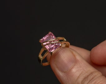 Unique Pink Tourmaline Ring with Wire Detail - October Birthstone - Size 8.25