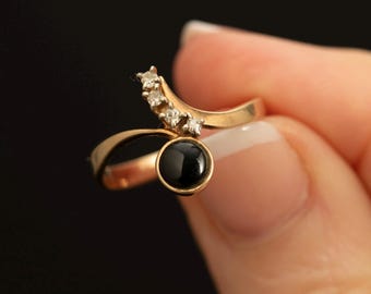 Vintage 10k Gold Onyx and Diamond Bypass Ring · Unique Modernist Size 6.75