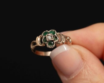 Antique Victorian Emerald & Diamond Ring · 10k Two-Tone Gold · Cluster Ring · Size 5.25