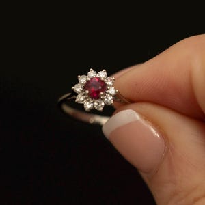 Vintage 18K White Gold Ruby Diamond Flower Cluster Ring · Natural Stones