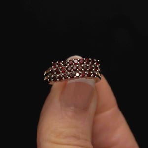Vintage Silver Garnet Ring – 3 Row Offset Design, Size 6.75