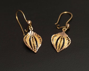 Handcrafted 14k Gold Filigree Leaf Earrings with Ear Wires