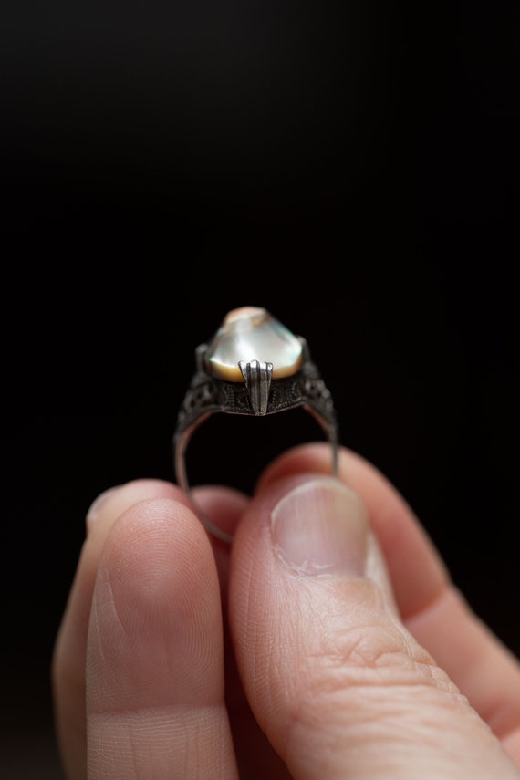 Antique 10k Gold Oval Pearl Ring in Unique Lattic… - image 7