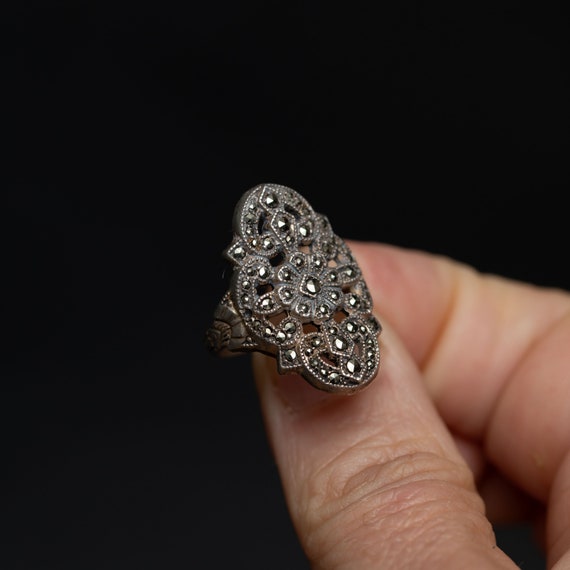 Vintage Silver Ring with Marcasite in a  Filigree… - image 4