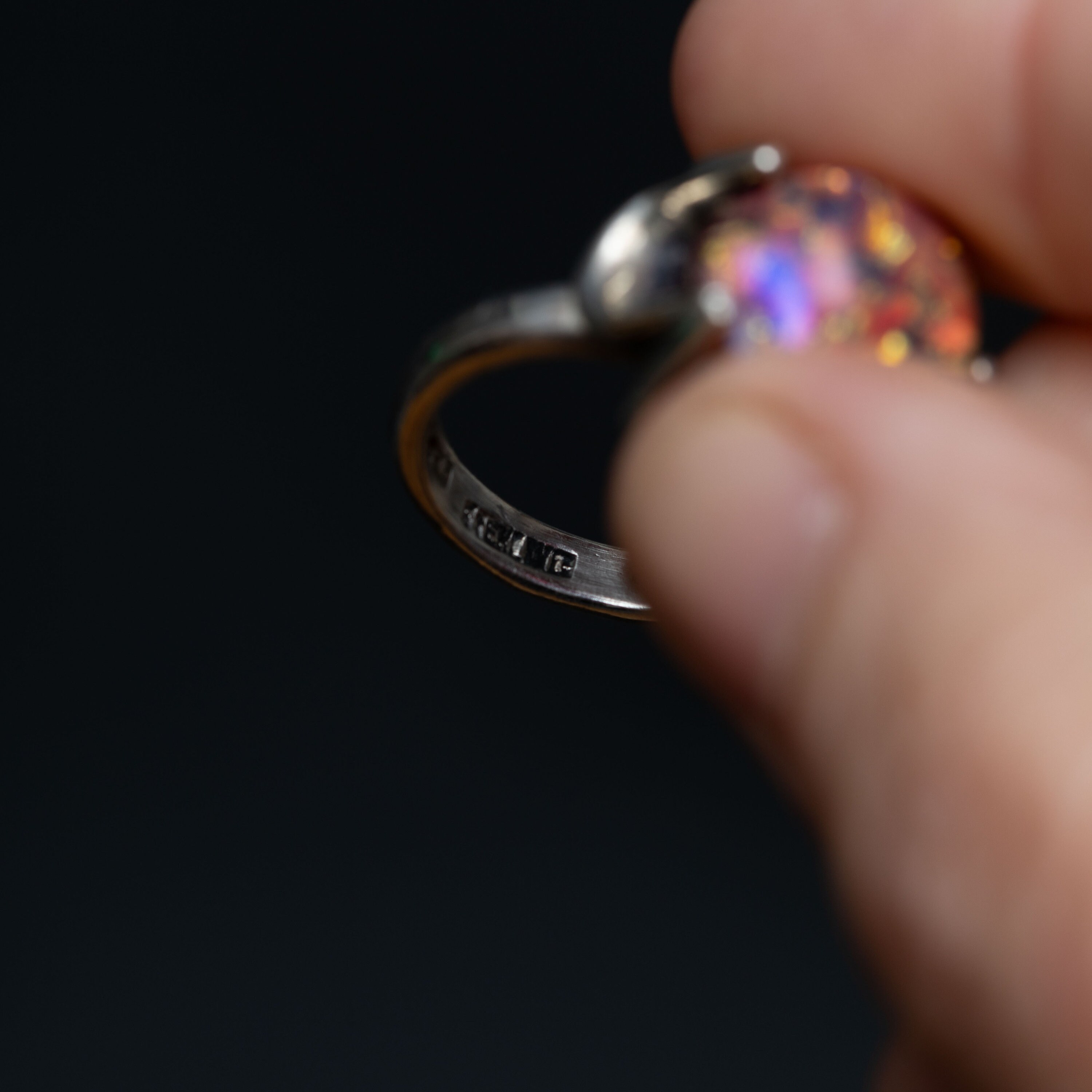 Bague En Argent Plaqué Avec Pierre Résine éclat Opale - Occasion - Très Jolie !