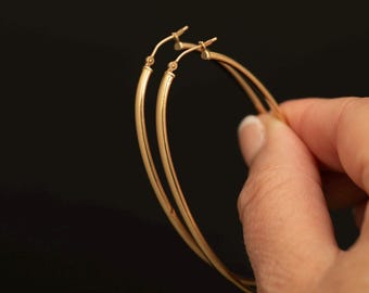 Vintage 14k Gold Large Oval Hoop Earrings · Lightweight Hollow Hoops