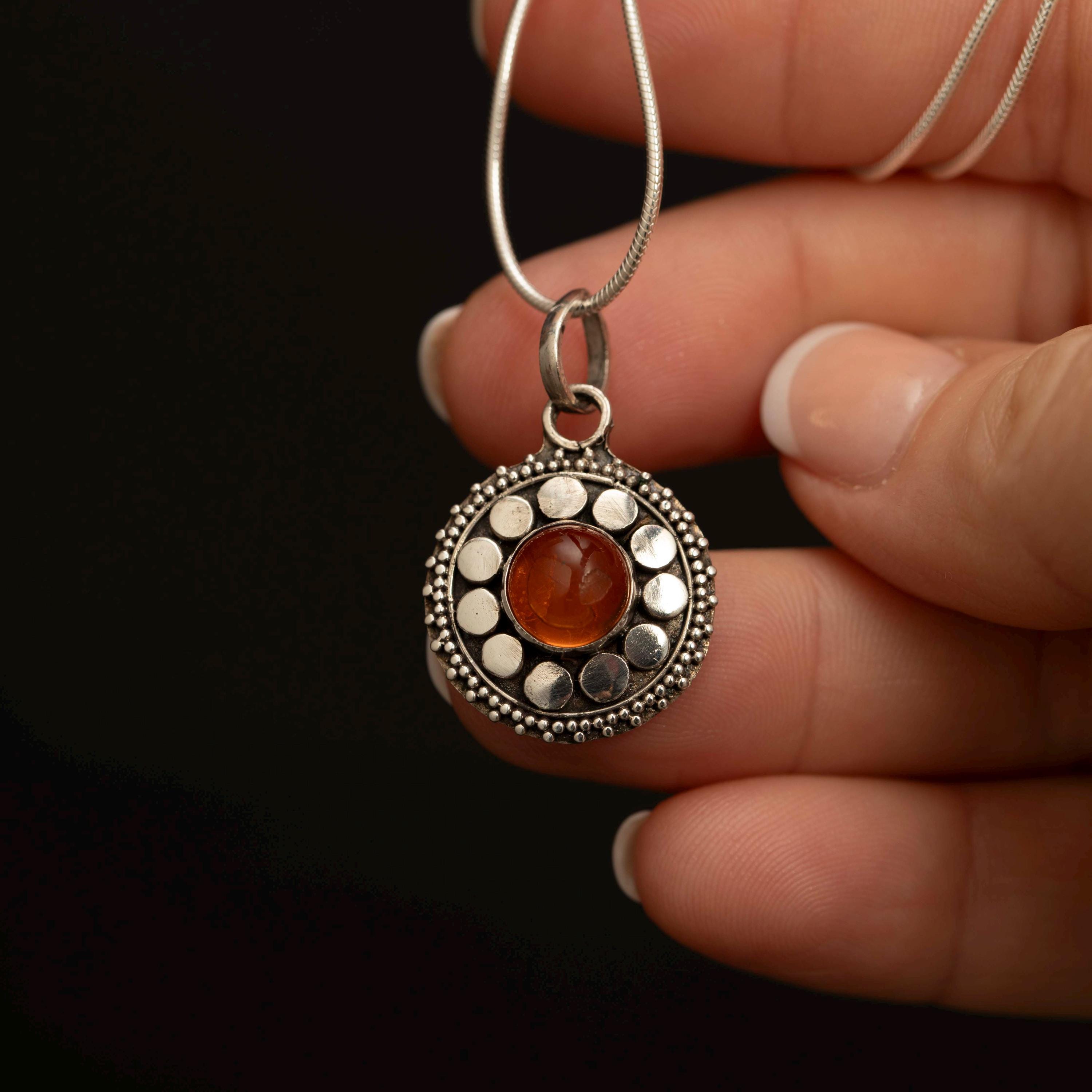 Collier Vintage En Ambre Naturel Monté Sur Argent 925 – Pièce Unique Et élégante