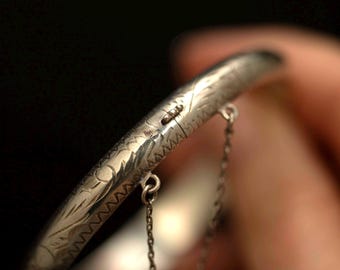 Vintage Sterling Silver Engraved Bangle · Etched Floral Hinged Bracelet · Safety Chain