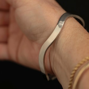 Vintage Sterling Silver Wave Bangle · Modernist Hinged Bracelet · 925