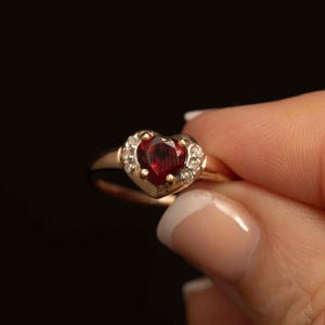 Vintage 10k Gold Heart Garnet Ring • January Birthstone • Size 8.25