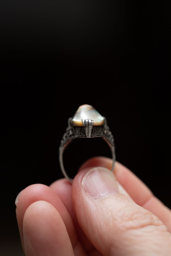Antique 10k Gold Oval Pearl Ring in Unique Lattic… - image 8
