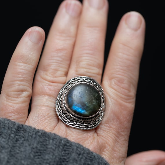 Vintage Silver Labradorite Statement Ring – Size … - image 3