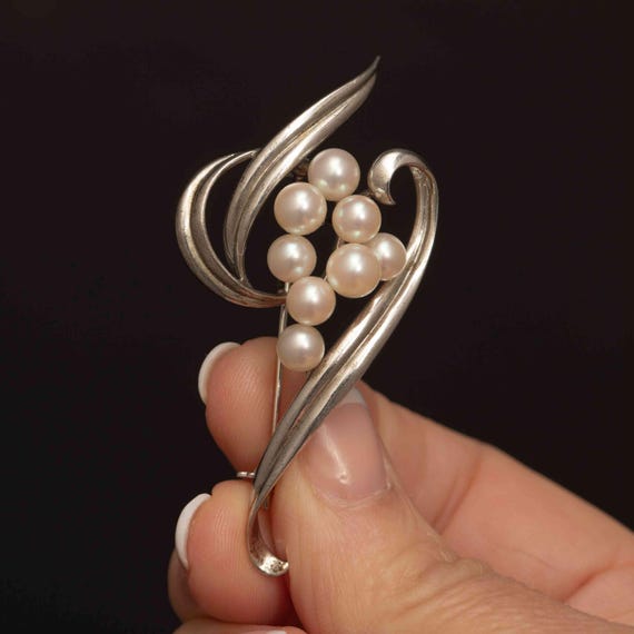 Vintage Mikimoto Sterling Silver Spray Brooch · 8 Akoya Pearls