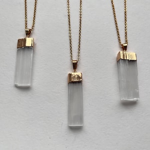 Large Selenite Necklace, Gold White Pendant Necklace, Raw Selenite Layering Necklace, Gift for Women, Selenite Meditation Crystal Jewelry