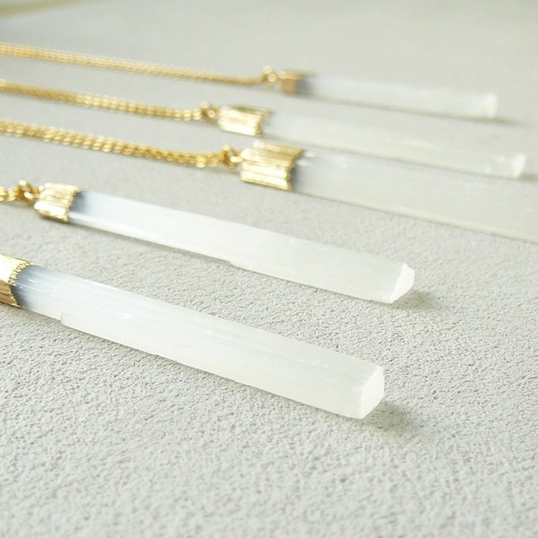 Selenite Crystal Necklace, Raw Selenite Gold Pendant, Layering Necklaces, Selenite Healing Crystal Pendant Necklace, Gift for Women Jewelry