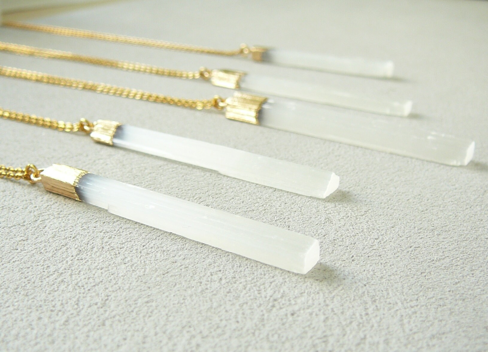 Selenite Crystal Necklace, Raw Selenite Gold Pendant, Layering Necklaces, Selenite Healing Crystal Pendant Necklace, Gift for Women Jewelry