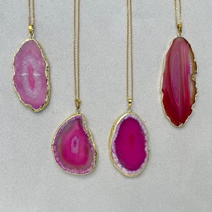 Pink Agate Gold Necklace, Pink Agate Slice Pendant, Long Necklace, Gift for Women for Man, Natural Agate Necklace, Big Pendant Necklace
