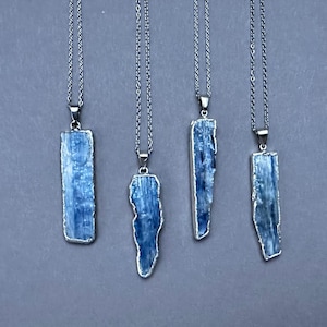 Raw Kyanite Necklace, Blue Silver Necklace, Kyanite Pendant, Healing Crystals, Boho Necklaces, Natural Kyanite Jewellery, Gift for Man Women