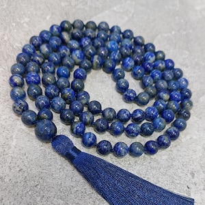 Lapis Lazuli Mala Necklaces for Women Men 108 Mala Necklace Blue Bead Hand Knotted Long Necklace Yoga Meditation Jewelry Tassel Necklaces