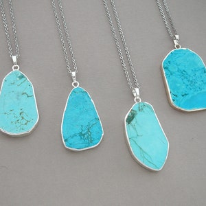 Collar de turquesa, colgante de turquesa, howlita, colgante de plata, regalo para mujer, collar azul, collares largos de piedras preciosas, joyería bohemia.