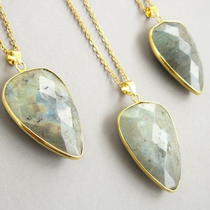 Labradorite necklace, Labradorite pendant, Gold Labradorite necklace, Labradorite Jewelry, Natural Labradorite long necklaces for women gift