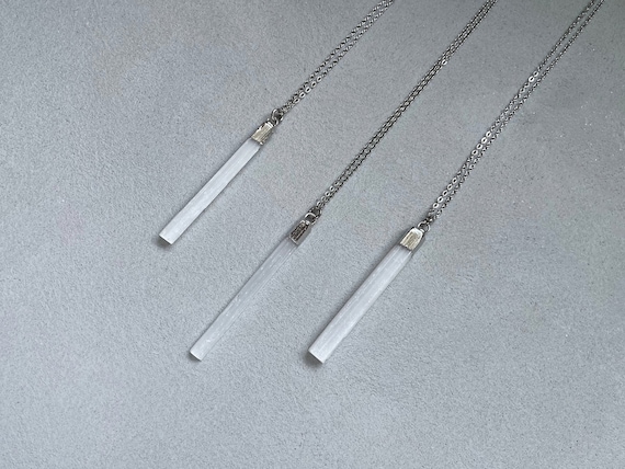 Selenite Silver Necklace, Raw Selenite Pendant, Natural Selenite Stick Pendant Necklace, Layering Necklace, Raw Selenite Crystals Pendant