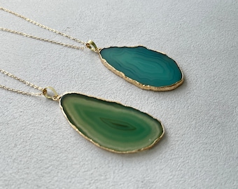 Collana in agata verde, collana con ciondolo in agata a fetta grande, regalo per moglie, ciondolo in pietra verde da uomo e da donna, collana lunga Boho verde a strati