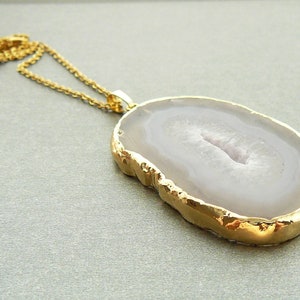 White Gray Agate Slice Necklace Big Agate Slice Pendant for Women Boho Necklace Gray Stone Long Necklace Agate Gold Jewelry Gift for Women image 3