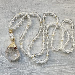 Clear Quartz Crystal Necklace, Raw Clear Quartz Pendant Neckalce for Women, Long Necklace, Natural 6mm Clear Quartz Beaded Necklace, Jewelry