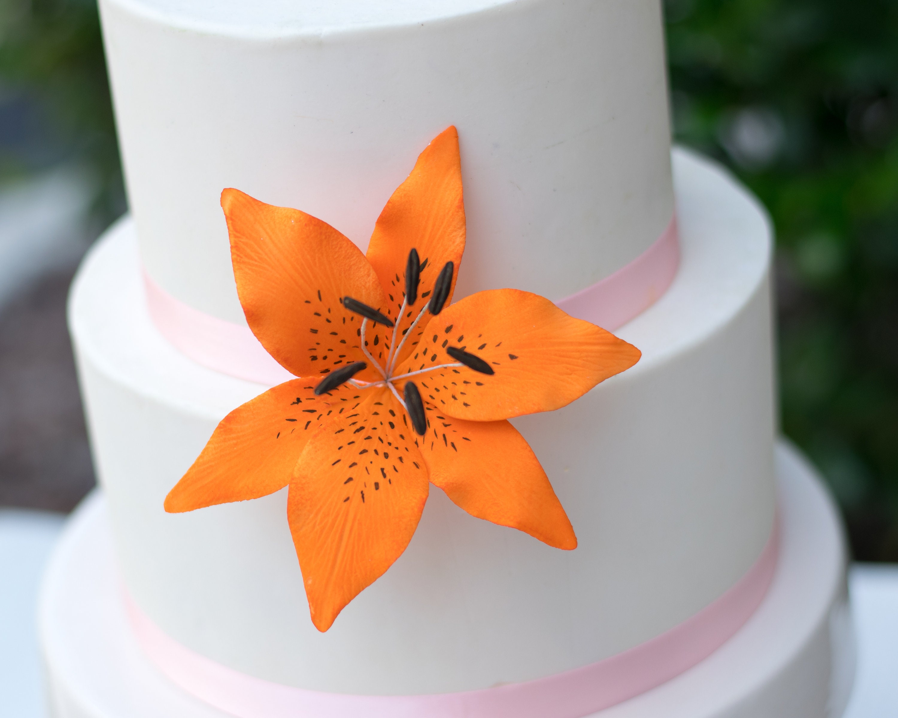 Tiger Lily Sugar Flower For Wedding Cake Toppers Gumpaste Flower