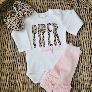 Baby Girl Coming Home Outfit with Leopard Applique Name image 1