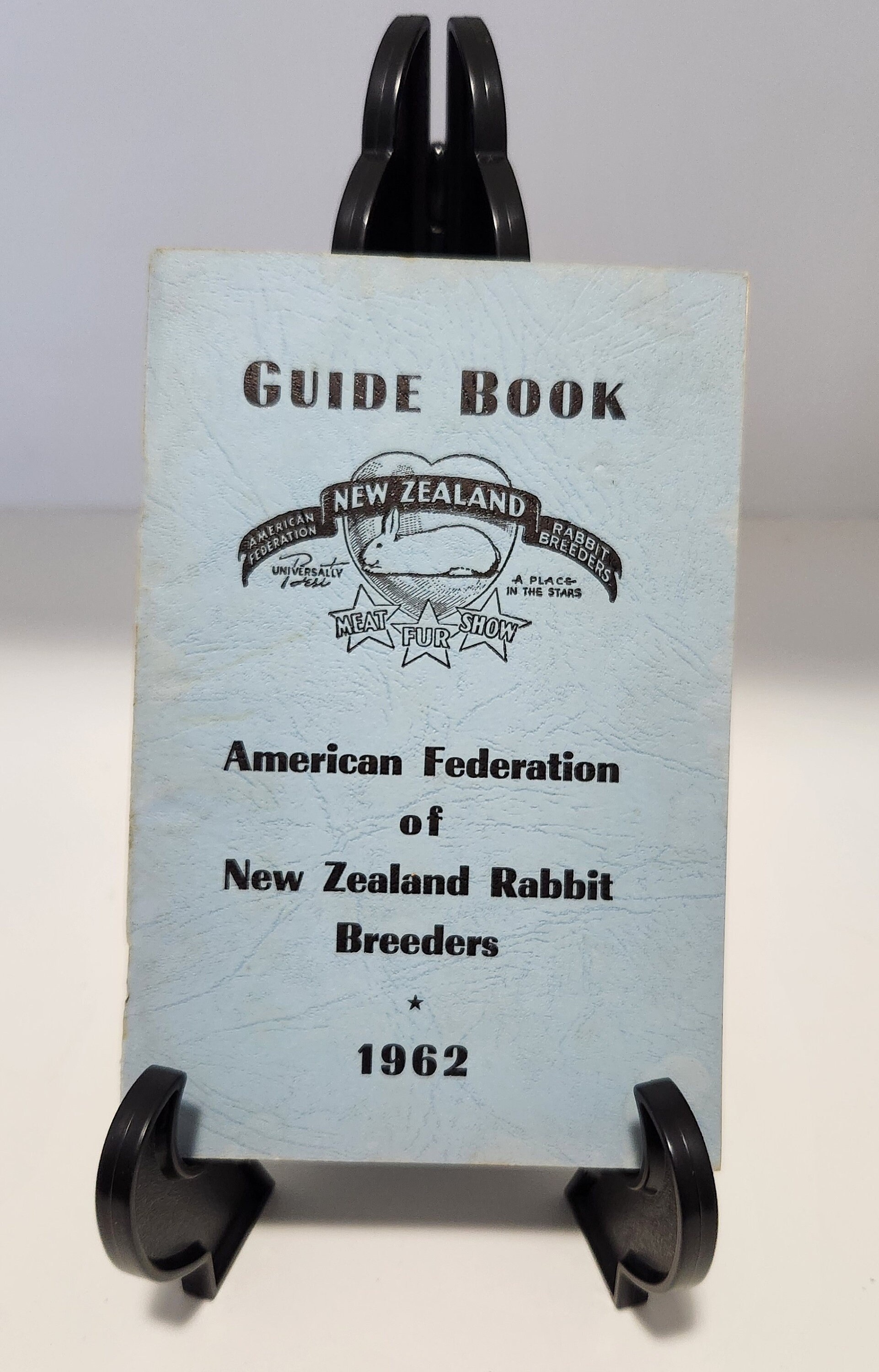 1962 Guide Book - American Federation of New Zealand Rabbit Breeders - Paperback