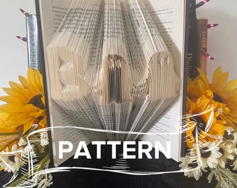 BOO! Com pequenos fantasmas, padrão de arte de livro dobrado - Padrão de dobra de livro - presente para ele ou ela - Arte de livro de Halloween - Decoração assustadora - arte de estante