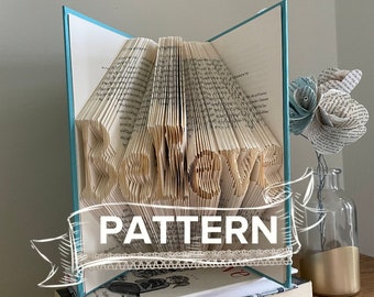 Acredite com padrão de arte de livro dobrado em coração - Escultura de livro - presente de primeiro aniversário para ele ou ela - Padrão dobrável de livro - Presente de inspiração