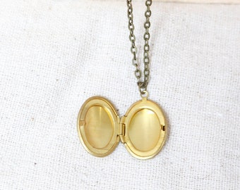 Gold Plated Oval Locket Necklace, Gold Necklace, Bronze Jewelry, Simple Necklace, Pendant Necklace, Everyday Necklace, Gift for Her