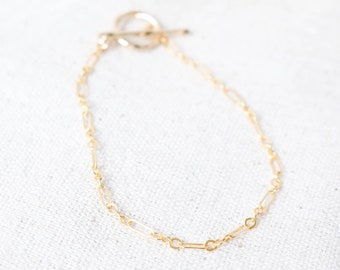 Gold Filled Chain Bracelet, Gold Jewelry, Delicate Bracelet, Minimalist Bracelet, Dainty Bracelet, Toggle Clasp Bracelet, Everyday Jewelry