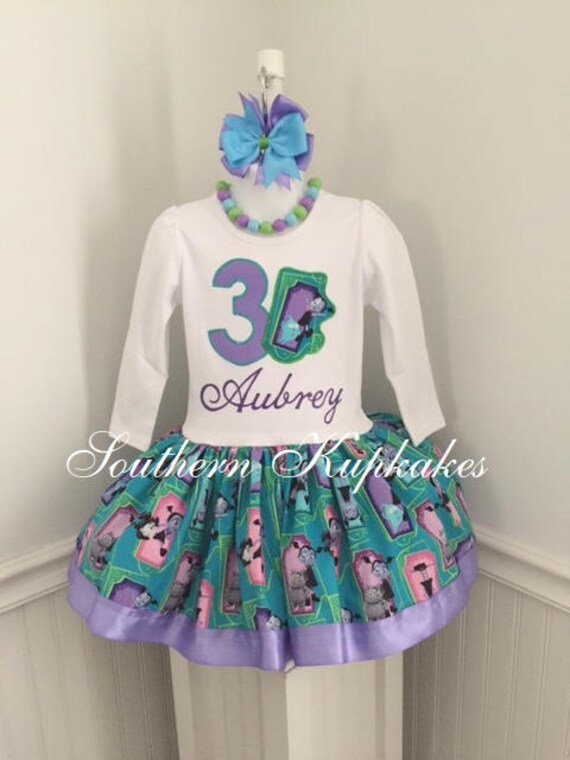 vampirina boutique outfit